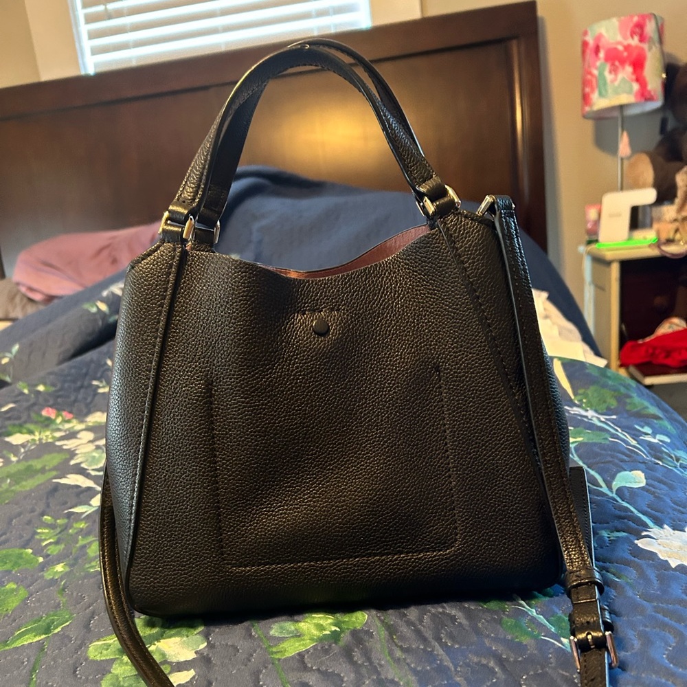 Kate spade small bucket purse with strap.